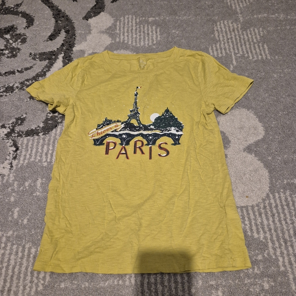 J. Crew Graphic T-Shirt L'hiver A Paris Christmas Holiday Small Yellow Green